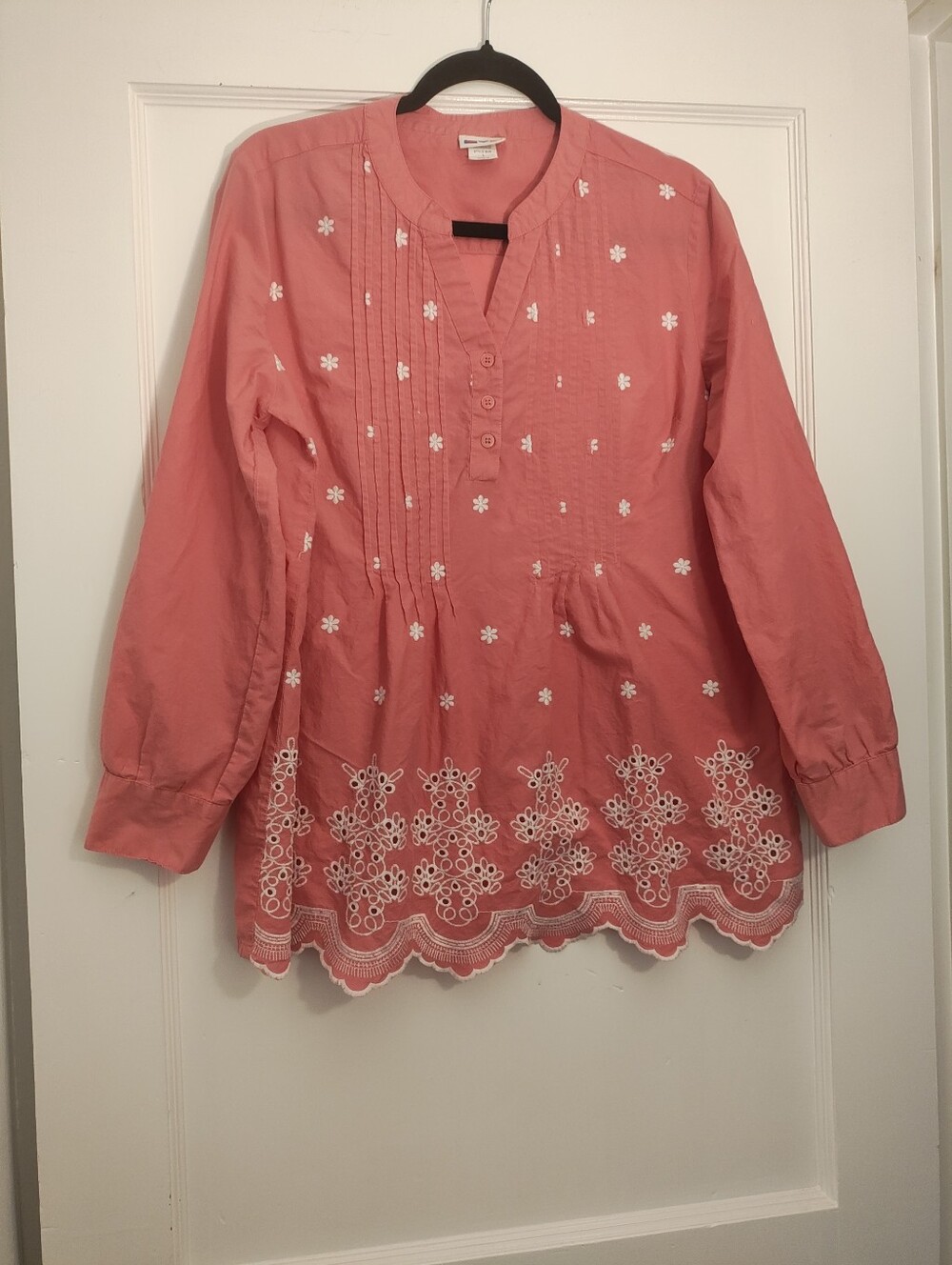 American Sweetheart Large Coral Embroidered Eyelet Blouse Cottagecore Coastal
